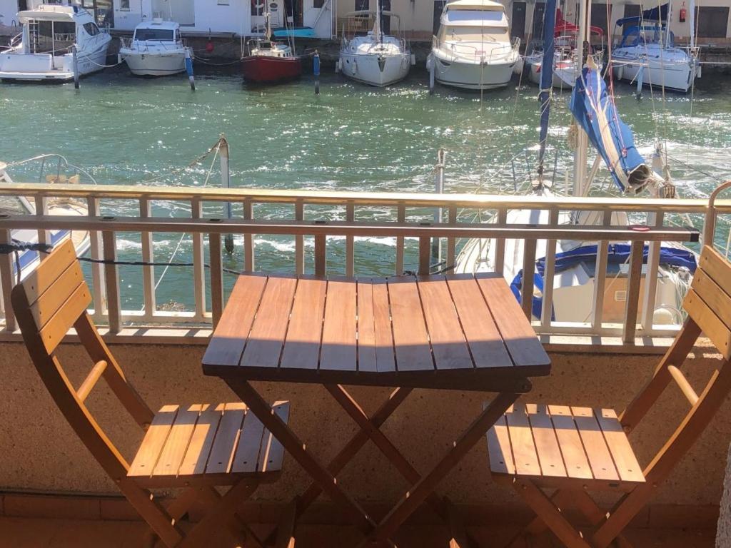 Port Ambar - Apartamento En La Marina De Empuriabrava - Balcon Con Vistas Al Canal - Playa - Wifi 외부 사진