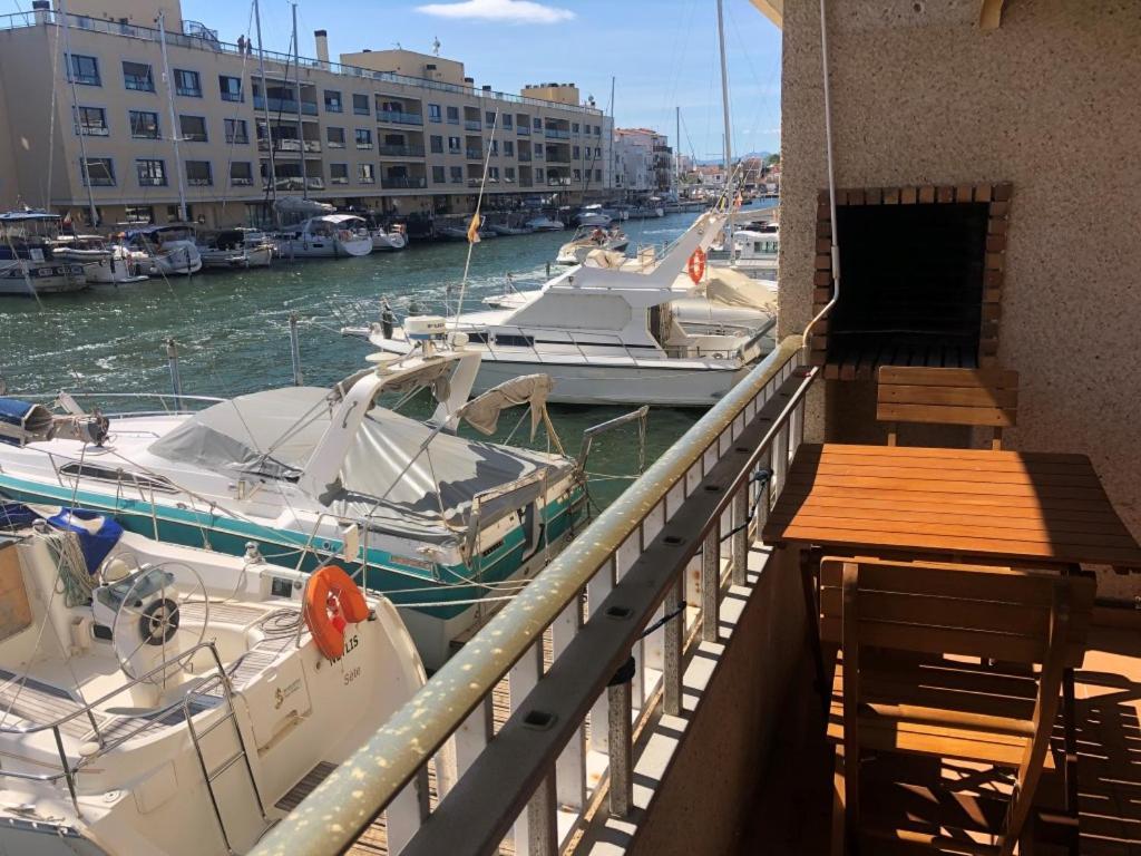 Port Ambar - Apartamento En La Marina De Empuriabrava - Balcon Con Vistas Al Canal - Playa - Wifi 외부 사진